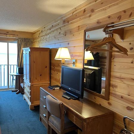 Waterfront Inn Mackinaw City Exterior foto