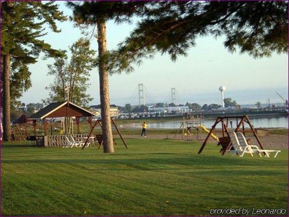Waterfront Inn Mackinaw City Facilidades foto