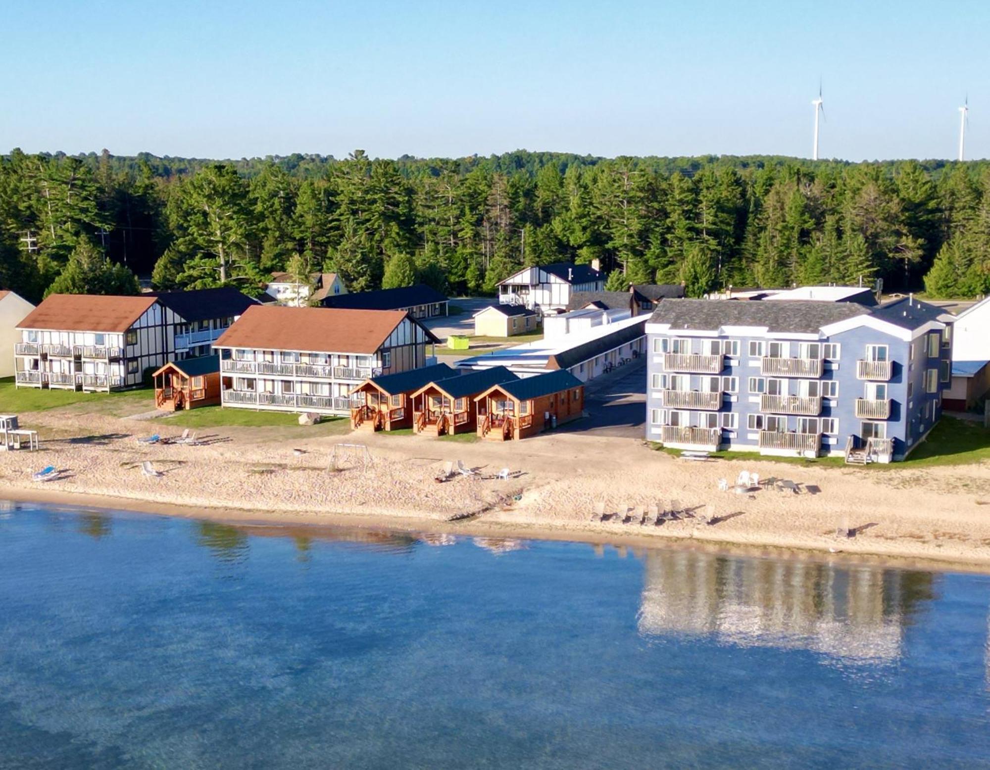 Waterfront Inn Mackinaw City Exterior foto